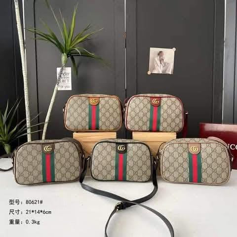 G✨ crossbody