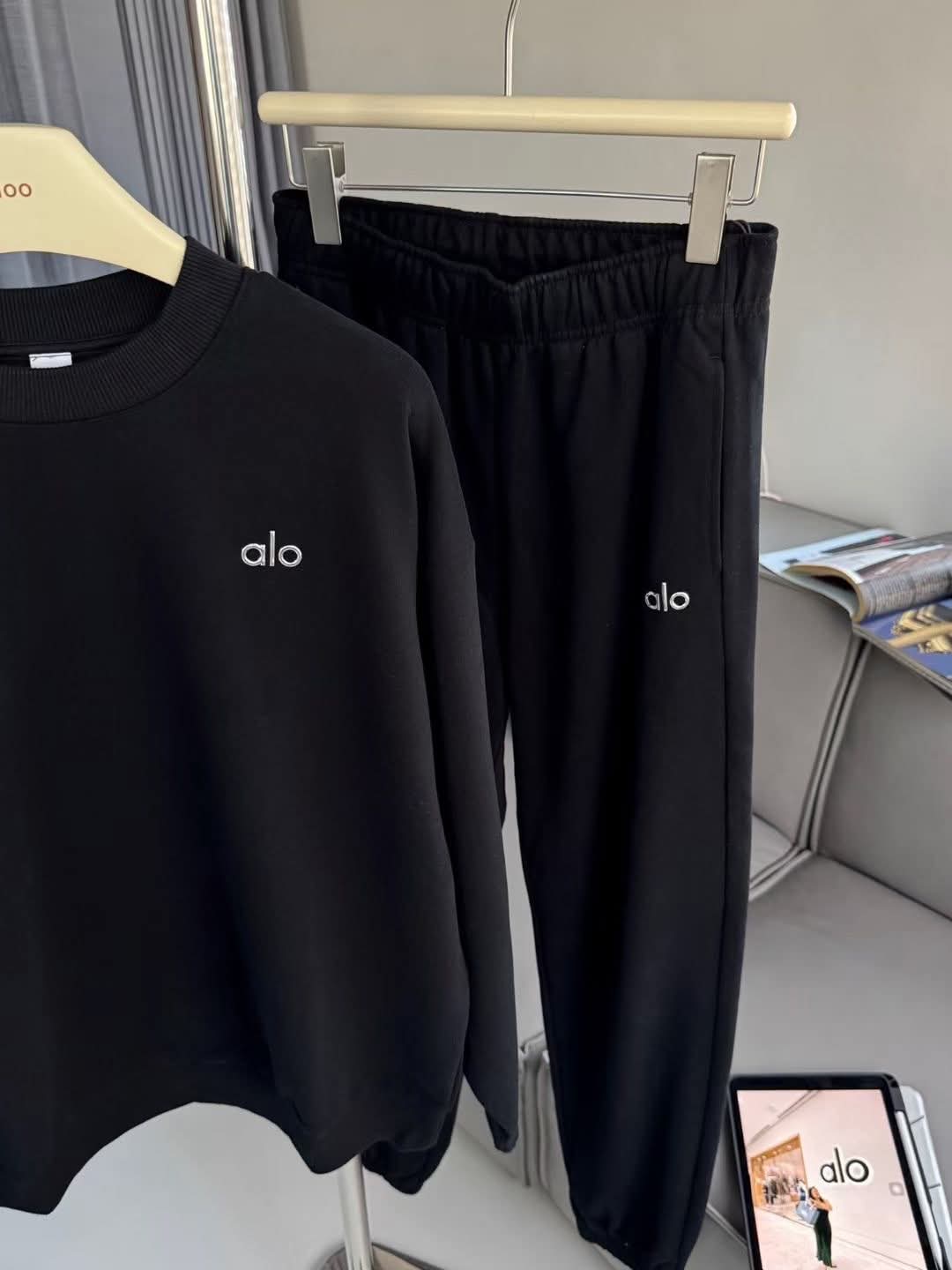 Alo Set