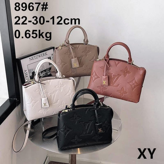 it girl handbag
