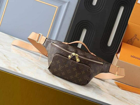 Bum bag with front zipper
